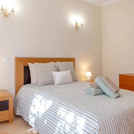 Moradia Flaj Olhos de Agua (Albufeira)