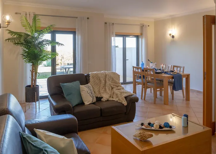 Moradia Flaj Semesterbostad *