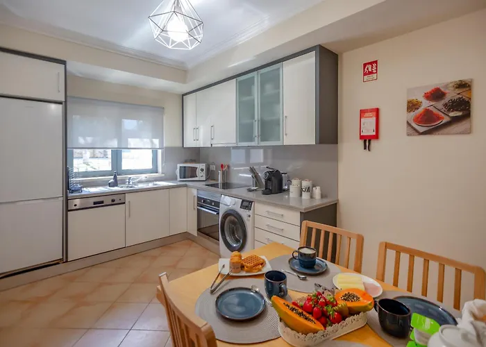 Moradia Flaj Olhos de Αgua