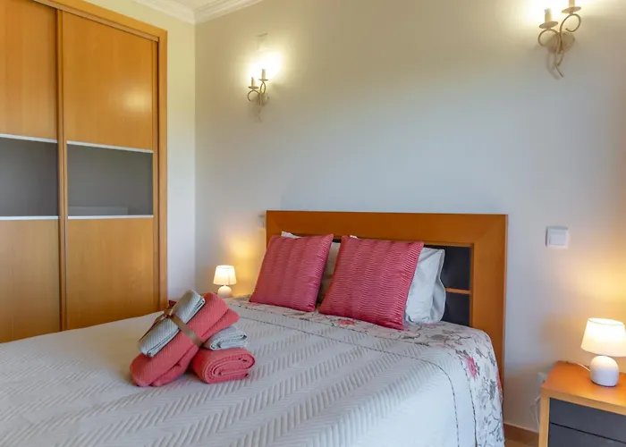 Moradia Flaj Olhos de Αgua