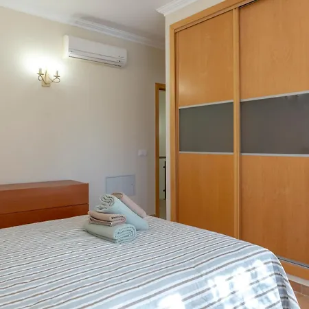 Moradia Flaj Holiday home *