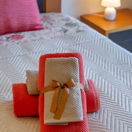 בית נופש Moradia Flaj אולוס די אגווה